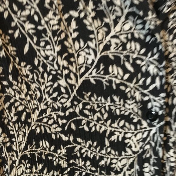 Outline Petite 90s Crepe Button Down Shirt - Picture 7 of 14